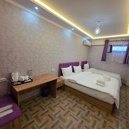 Samarkand Imron Hotel Eksteriør billede