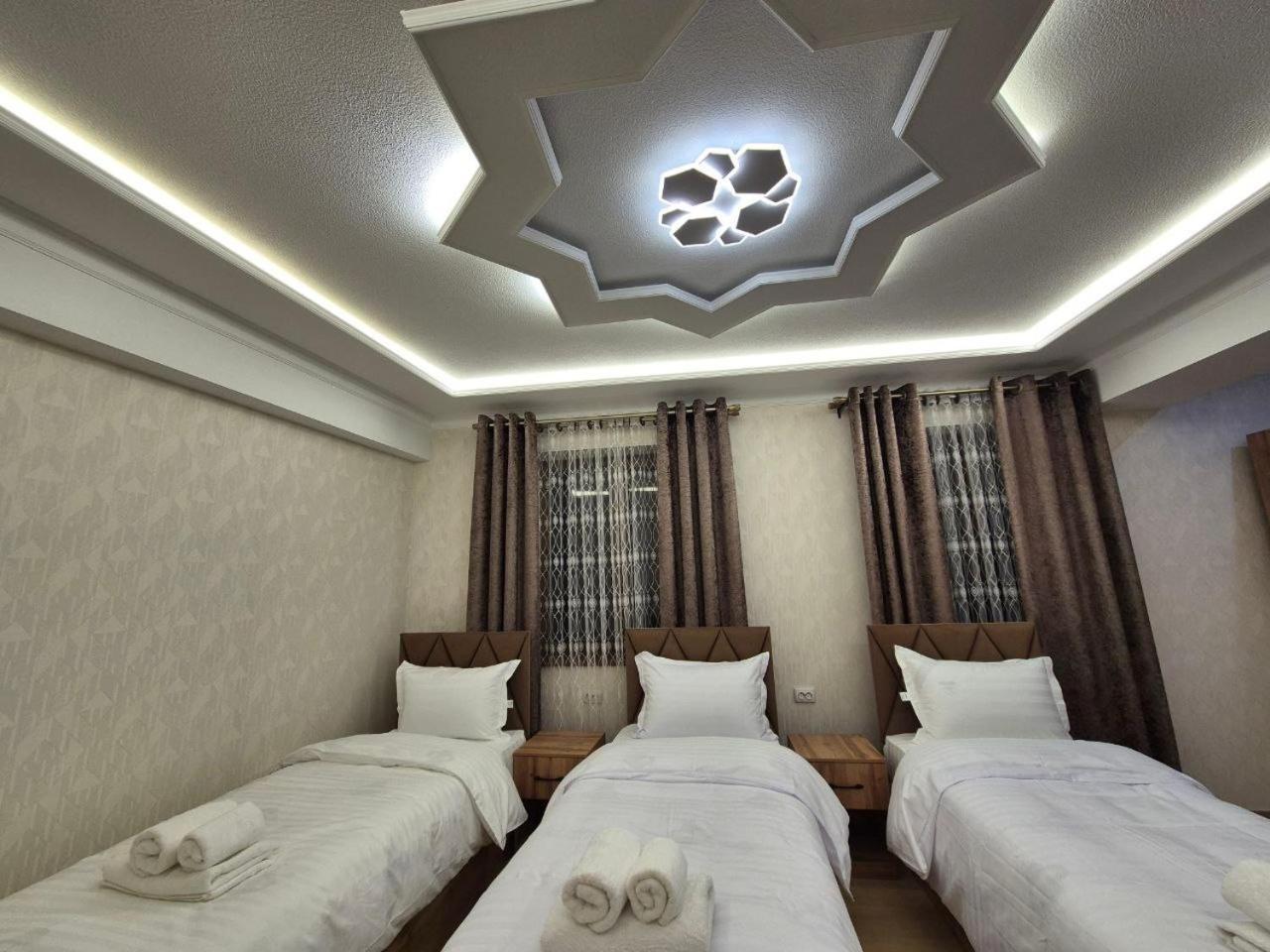 Samarkand Imron Hotel Eksteriør billede