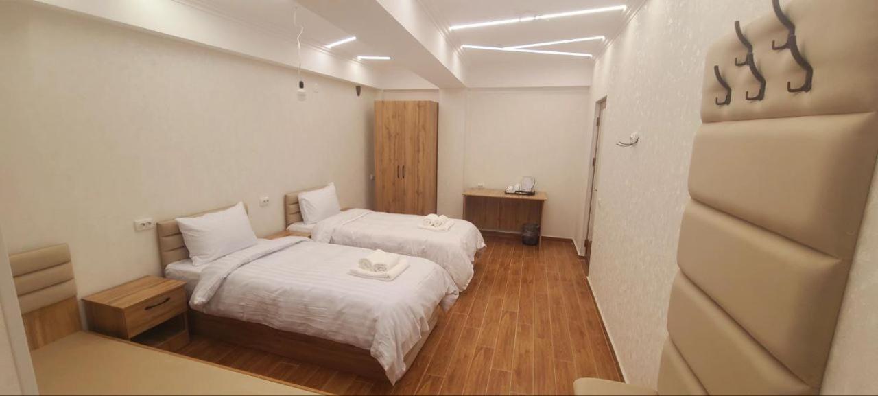 Samarkand Imron Hotel Eksteriør billede