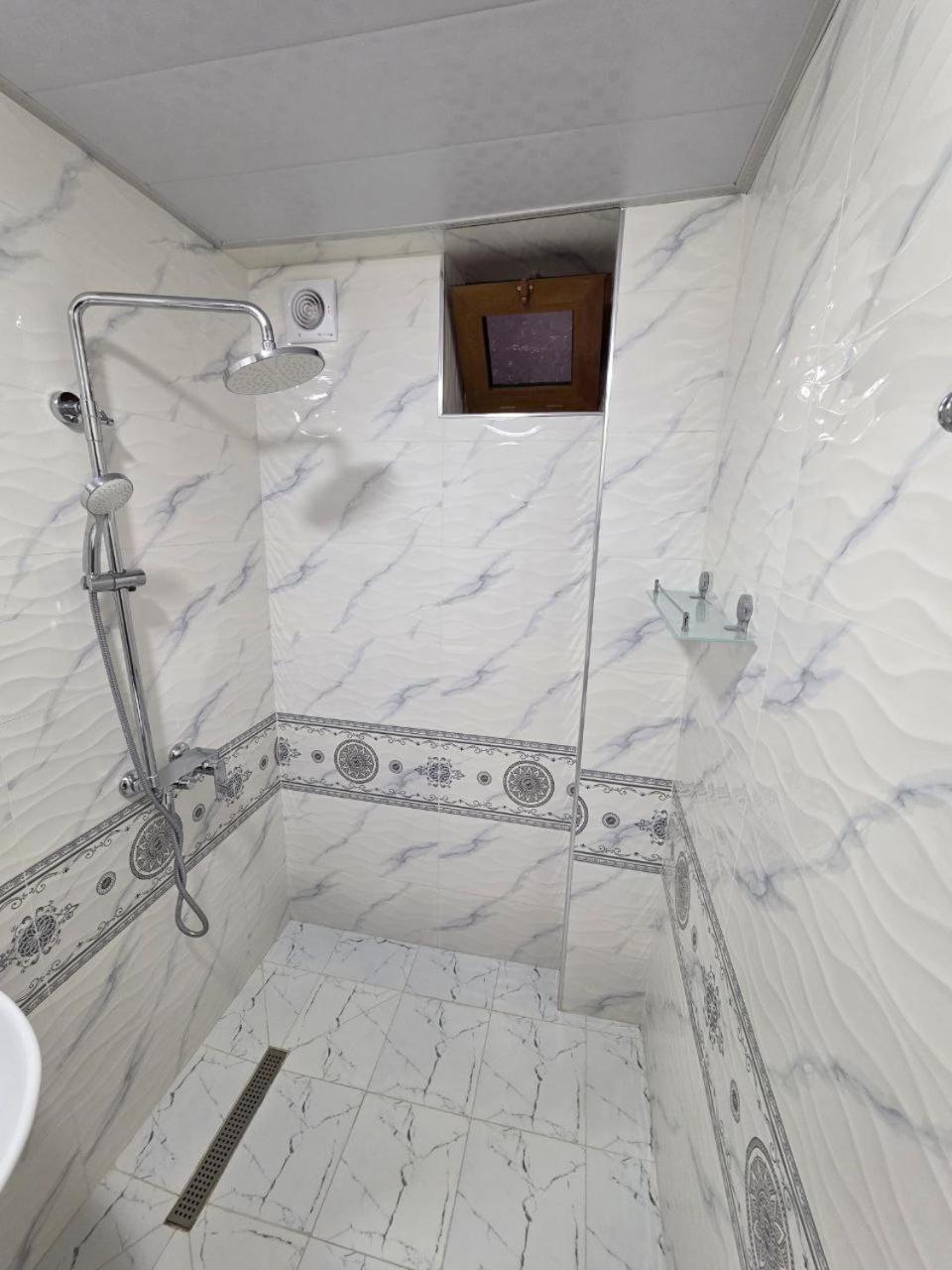 Samarkand Imron Hotel Eksteriør billede