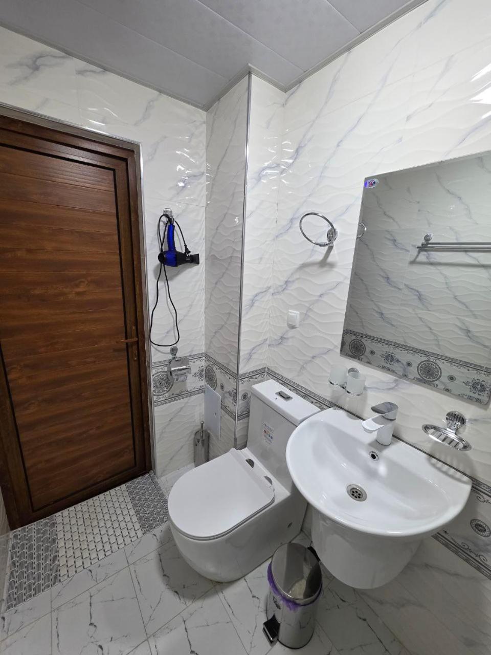 Samarkand Imron Hotel Eksteriør billede
